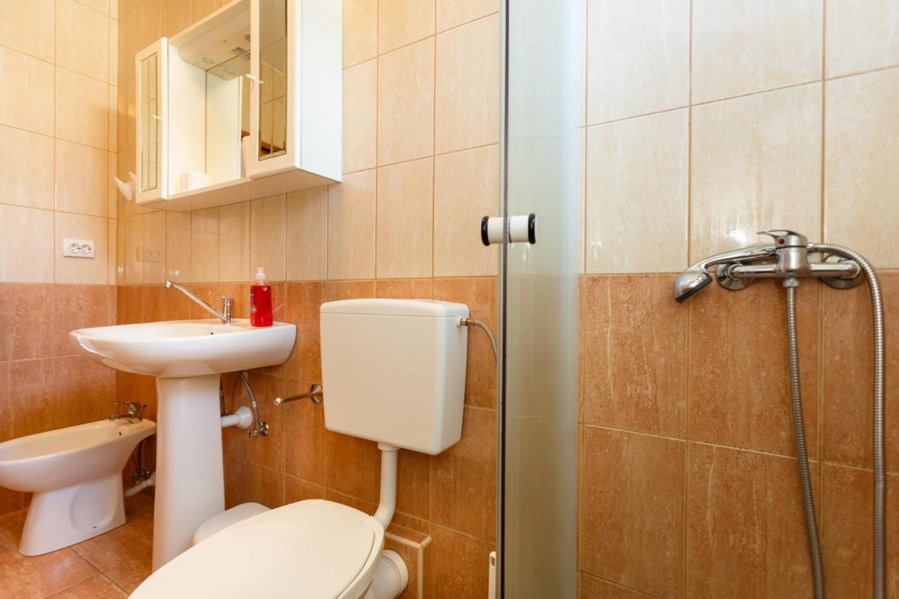 Apartment Oreskovic Krk Town Eksteriør billede