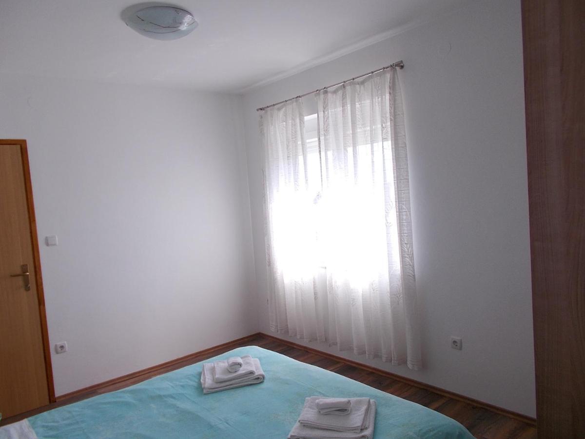 Apartment Oreskovic Krk Town Eksteriør billede