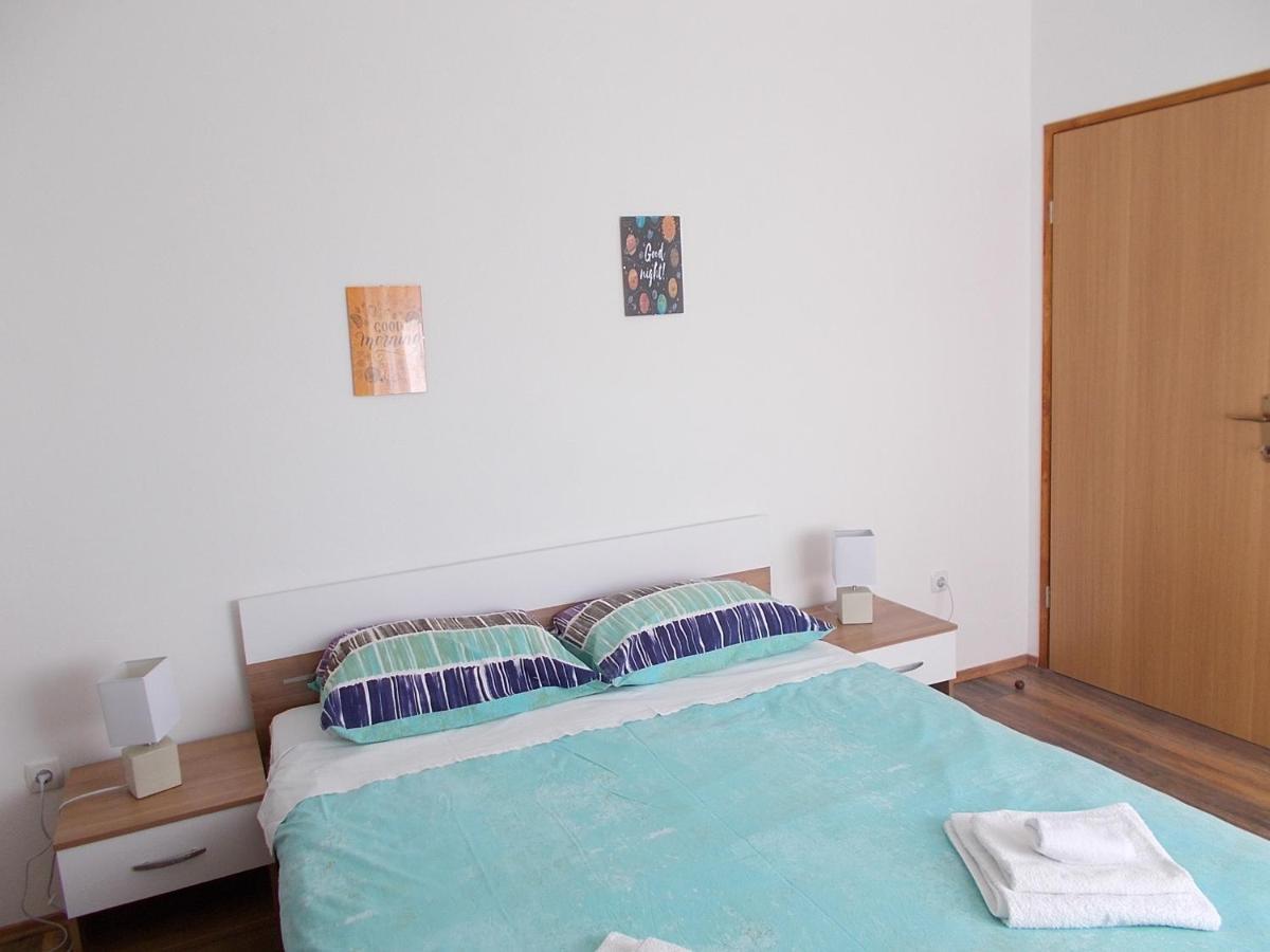 Apartment Oreskovic Krk Town Eksteriør billede