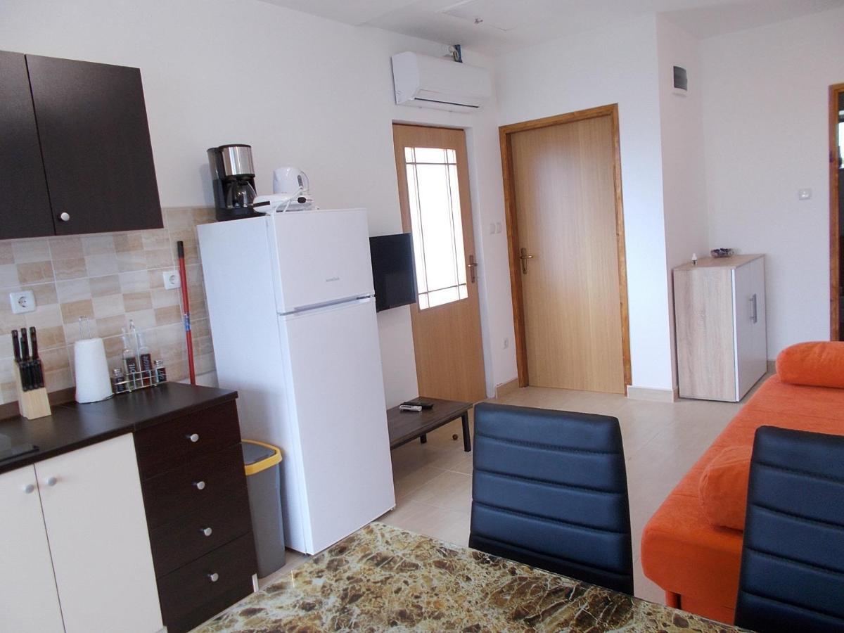 Apartment Oreskovic Krk Town Eksteriør billede